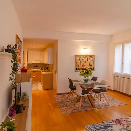 Apartment Da Roby Parma